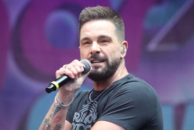 Eloy de Jong beim 90er 2000er Olymp 2026 Auftritt beim Festival am 29.05.2026 auf dem Zentralen Festplatz in Berlin. *** Eloy de Jong at the 90s 2000s Olymp 2026 performance at the festival on 29 05 2026 at the Central Festival Square in Berlin Copyright: xmix1x