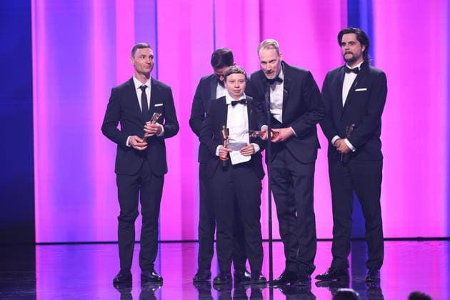 DEUTSCHER FILMPREIS 2026 - SHOW Claudio Demel, Billie Mind, Kai Tebbel, Sebastian Heyser, Jürgen Schulz IN DIE SONNE SCHAUEN- BESTE TONGESTALTUNG bei der Verleihung DEUTSCHER FILMPREIS 2026 in Berlin *** GERMAN FILM AWARD 2026 SHOW Claudio Demel, Billie Mind, Kai Tebbel, Sebastian Heyser, Jürgen Schulz IN DIE SONNE SCHAUEN BESTE TONGESTALTUNG at the GERMAN FILM AWARD 2026 ceremony in Berlin Copyright: xEventpressxFuhrx