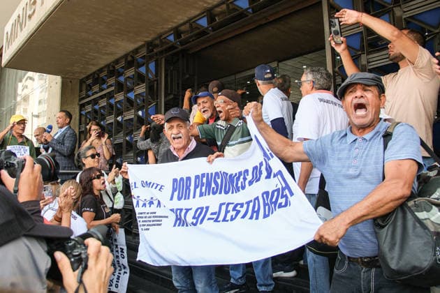 Retirees protest in Caracas on Senior Citizens’ Day over living conditions CARACAS, VENEZUELA - MAY 29: Retirees and pensioners gather at the corner of Salas Street on Senior Citizens’ Day to protest and demand improved living conditions, including a fair increase in pensions and access to essential social benefits, in Caracas, Venezuela, on May 29, 2026. Representatives from various sectors, including education, health, and universities, submit formal complaints and documents calling for dignified pensions, improved healthcare, and recovery of purchasing power. Diko Betancourt Anadolu Caracas Venezuela. Editorial use only. Please get in touch for any other usage.  Copyright: x2026xAnadoluxDikoxBetancourtx