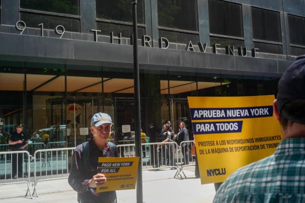 No Police and ICE Collusion Protest New York, NY- May 29: No Police and ICE Collusion Protest in front Of Gov. Kathy Hochul Midtown Office on May 29, 2026 Credit: Camara Porter AdMedia EDITORIAL USE ONLY  Copyright: xx AdMediax admphotostwo993090
