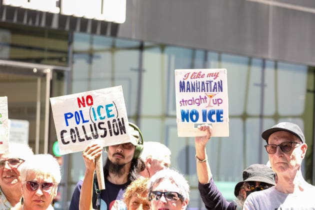 New York, NY- May 29: No Police and ICE Collusion Protest in front Of Gov. Kathy Hochul Midtown Office on May 29, 2026 Credit: Camara Porter USA - ZUMAa123 20260529_zaa_a123_066 Copyright: xAdMediax