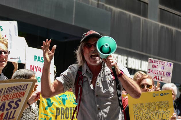 New York, NY- May 29: No Police and ICE Collusion Protest in front Of Gov. Kathy Hochul Midtown Office on May 29, 2026 Credit: Camara Porter USA - ZUMAa123 20260529_zaa_a123_052 Copyright: xAdMediax