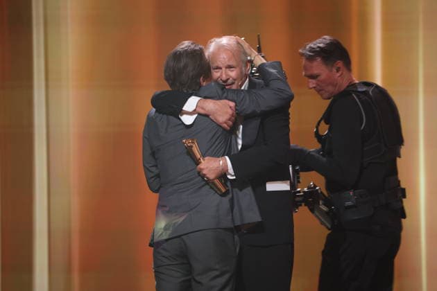 DEUTSCHER FILMPREIS 2026 - SHOW Leander Haußmann Laudator und August Diehl Â· DAS VERSCHWINDEN DES JOSEF MENGELE - BESTE MÄNNLICHE HAUPTROLLE bei der Verleihung DEUTSCHER FILMPREIS 2026 in Berlin *** DEUTSCHER FILMPREIS 2026 SHOW Leander Haußmann laudator and August Diehl Â- DAS VERSCHWINDEN DES JOSEF MENGELE BESTE MÄNNLICHE HAUPTROLLE at the DEUTSCHER FILMPREIS 2026 award ceremony in Berlin Copyright: xEventpressxFuhrx