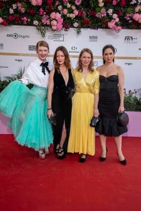 ABB FILMPREIS- Sarah Bauerett, Lavinia Wilson und Anna Brüggemann zu Gast auf dem roten Teppich bei der Verleihung des Deutschen Filmpreis Lola 26 am Palais am Funkturm am 29.05.2026 in Berlin Berlin Deutschland *** ABB FILMPREIS Sarah Bauerett, Lavinia Wilson and Anna Brüggemann as guests on the red carpet at the German Film Award Lola 26 ceremony at Palais am Funkturm on 29 05 2026 in Berlin Berlin Germany