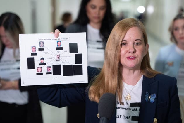 Elizabeth Stein, a victim of Jeffrey Epstein s sex trafficking ring, speaks to the media outside of a closed-door House Oversight Committee hearing in the Rayburn House Office Building near the U.S. Capitol in Washington, DC on Friday, May 29, 2026. Former Attorney General Pam Bondi is delivering closed testimony on the Department of Justice s handling of the Jeffrey Epstein files.  WAP20260529118 AARONxSCHWARTZ