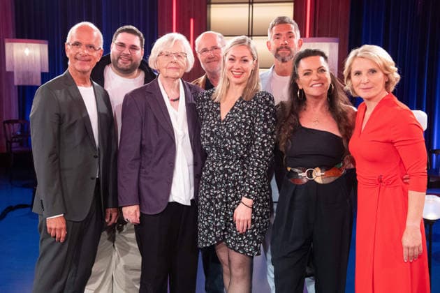 von links: Christoph Maria HERBST, Schauspieler, Leon XSKINCARE, Influencer, Elfriede HEITKAMP, Autorin, Harald LESCH, Moderator, Wissenschaftler, Ruth MOSCHNER, Schauspielerin, Micky BEISENHERZ, Moderator,, Christine NEUBAUER, Schauspielerin, Susan LINK, Moderatorin, zu Gast in der Sendung ,,Koelner Treff,, im WDR Fernsehen, 29.05.2026. *** From left Christoph Maria HERBST, actor, Leon XSKINCARE, influencer, Elfriede HEITKAMP, author, Harald LESCH, presenter, scientist, Ruth MOSCHNER, actress, Micky BEISENHERZ, presenter, Christine NEUBAUER, actress, Susan LINK, presenter, guest on the program ,,Koelner Treff,, on WDR television, 29 05 2026