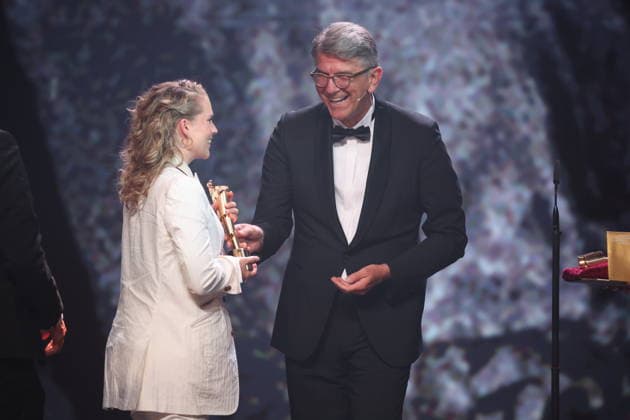 DEUTSCHER FILMPREIS 2026 - SHOW StM. Wolfram Weimer BESTER SPIELFILM GOLD - IN DIE SONNE SCHAUEN bei der Verleihung DEUTSCHER FILMPREIS 2026 in Berlin *** GERMAN FILM AWARD 2026 SHOW StM Wolfram Weimer BEST PLAYFILM GOLD IN THE SUN SHOW at the GERMAN FILM AWARD 2026 ceremony in Berlin Copyright: xEventpressxFuhrx