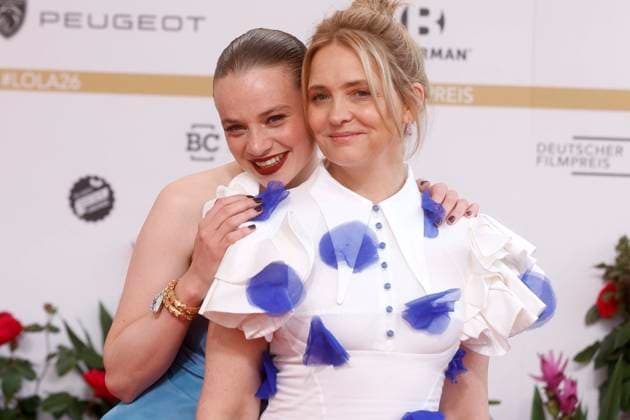 29.05.2026, Luna Wedler, Laura Tonke, bei der Verleihung des Deutscher Filmpreis, 2026, Lola, in Berlin, Roter Teppich, *** 29 05 2026, Luna Wedler, Laura Tonke, at the German Film Award ceremony, 2026, Lola, in Berlin, red carpet,