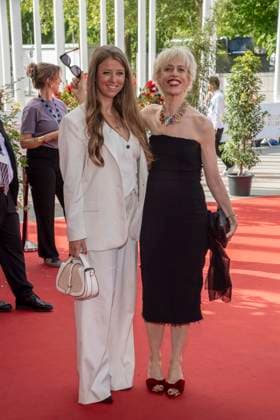 ABB FILMPREIS- Nina Eichinger und Katja Eichinger zu Gast auf dem roten Teppich bei der Verleihung des Deutschen Filmpreis Lola 26 am Palais am Funkturm am 29.05.2026 in Berlin Berlin Deutschland *** ABB FILMPREIS Nina Eichinger and Katja Eichinger as guests on the red carpet at the German Film Award Lola 26 ceremony at Palais am Funkturm on May 29, 2026 in Berlin Berlin Germany