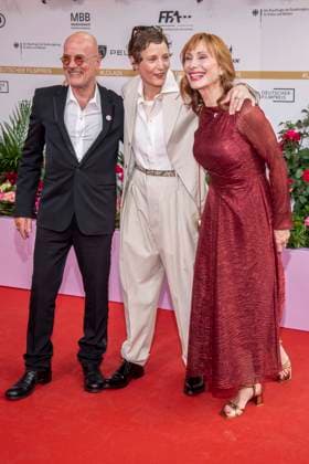 ABB FILMPREIS- Christian Berkel, Vicky Krieps und Andrea Sawatzki zu Gast auf dem roten Teppich bei der Verleihung des Deutschen Filmpreis Lola 26 am Palais am Funkturm am 29.05.2026 in Berlin Berlin Deutschland *** ABB FILMPREIS Christian Berkel, Vicky Krieps and Andrea Sawatzki as guests on the red carpet at the German Film Award Lola 26 at Palais am Funkturm on 29 05 2026 in Berlin Berlin Germany
