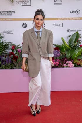 ABB FILMPREIS- Bayan Layla zu Gast auf dem roten Teppich bei der Verleihung des Deutschen Filmpreis Lola 26 am Palais am Funkturm am 29.05.2026 in Berlin Berlin Deutschland *** ABB FILMPREIS Bayan Layla as a guest on the red carpet at the German Film Award Lola 26 at Palais am Funkturm on 29 05 2026 in Berlin Berlin Germany