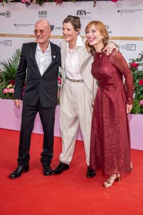 ABB FILMPREIS- Christian Berkel, Vicky Krieps und Andrea Sawatzki zu Gast auf dem roten Teppich bei der Verleihung des Deutschen Filmpreis Lola 26 am Palais am Funkturm am 29.05.2026 in Berlin Berlin Deutschland *** ABB FILMPREIS Christian Berkel, Vicky Krieps and Andrea Sawatzki as guests on the red carpet at the German Film Award Lola 26 ceremony at Palais am Funkturm on 29 05 2026 in Berlin Berlin Germany