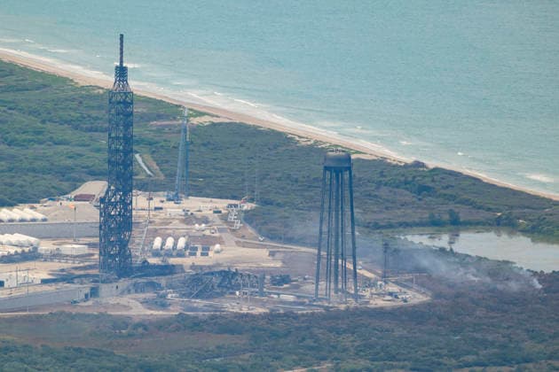 May 29, 2026, Cape Canaveral, Florida, USA: In an aerial view, the destroyed launch pad of Blue Origin on May 29, 2026 in Cape Canaveral Space Force Station, Florida. TheNew Glenn rocket exploded during a static fire test conducted at 9:00 p.m. EDT on May 28, 2026 ahead of its planned launch. Cape Canaveral USA - ZUMAb268 20260529_znp_b268_002 Copyright: xJenniferxBriggsx