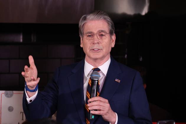 Thousand Oaks CA- May 29: Secretary of Treasury Scott Bessent at the Trump Accounts Tour om May 29, 2026 Credit: USA - ZUMAa123 20260529_zaa_a123_109 Copyright: xAdMediax