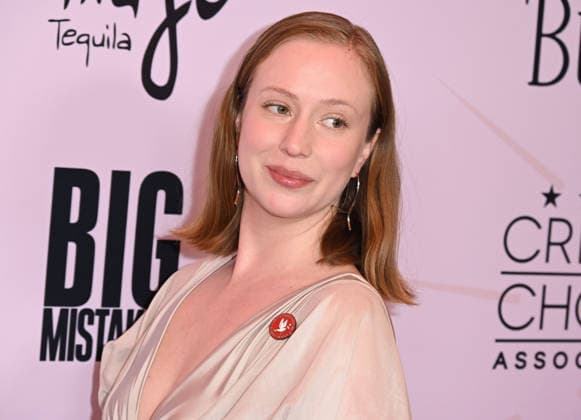 Critics Choice Association™s Annual Celebration of LGBTQ+ Cinema and TV Hannah Einbinder arriving to The Critics Choice Association™s 3rd Annual Celebration of LGBTQ+ Cinema and Television held at the Four Seasons Hotel Los Angeles on May 29, 2026 in Los Angeles, CA. Los Angeles Four Seasons Hotel Los Angeles at Beverly Hills California USA Copyright: xLeexWattx xAFF-USA.COMx