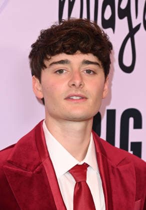 Critics Choice Association™s Annual Celebration of LGBTQ+ Cinema and TV Noah Schnapp arriving to The Critics Choice Association™s 3rd Annual Celebration of LGBTQ+ Cinema and Television held at the Four Seasons Hotel Los Angeles on May 29, 2026 in Los Angeles, CA. Los Angeles Four Seasons Hotel Los Angeles at Beverly Hills California USA Copyright: xLeexWattx xAFF-USA.COMx