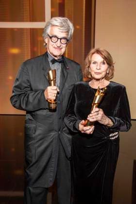 ABB FILMPREIS- Wim Wenders und Senta Berger Preistraeger mit Lola zu Gast auf der Party bei der Verleihung des Deutschen Filmpreis Lola 26 am Palais am Funkturm am 29.05.2026 in Berlin Berlin Deutschland *** ABB FILMPREIS Wim Wenders and Senta Berger award winners with Lola as guests at the party at the German Film Award ceremony Lola 26 at Palais am Funkturm on 29 05 2026 in Berlin Berlin Germany