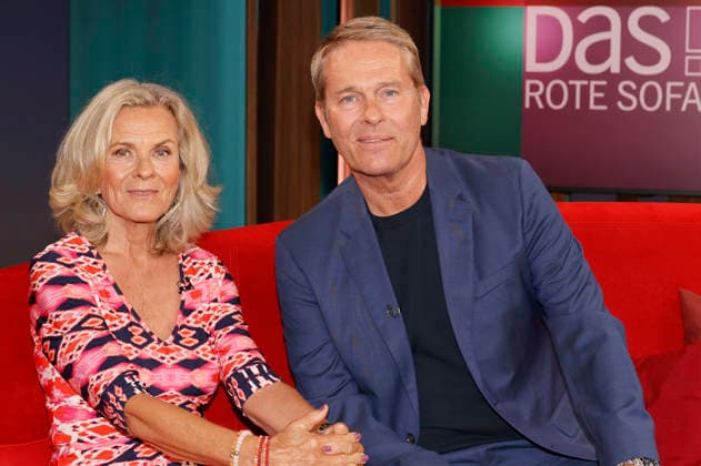 Andrea L™Arronge und Hinnerk Baumgarten im NDR Nachrichten- und Talkmagazin DAS! Rote Sofa im NDR Fernsehstudio Lokstedt. Hamburg, 29.05.2026 *** Andrea L™Arronge and Hinnerk Baumgarten on the NDR news and talk show DAS Rote Sofa in the NDR television studio in Lokstedt Hamburg, 29 05 2026 Foto:xH.xHartmannx xFuturexImagex arronge_6505