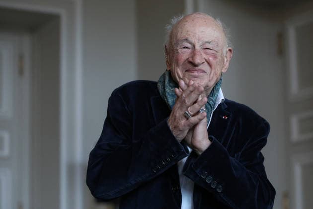 News item 05-30-2026 Sociologist Edgar Morin dies at 104 Paris Mayor receives the sociologist and philosopher, Edgar Morin for his hundred years the town hall, in Paris, France, on July 9, 2021 Stéphane Lemouton Bestimage Paris Mayor receives the sociologist and philosopher, Edgar Morin for his hundred years the town hall, in Paris, France, on July 9, 2021 Paris France  Copyright: xStephanexLemoutonx xBestimagexStephanexLemoutonx xBestimagex