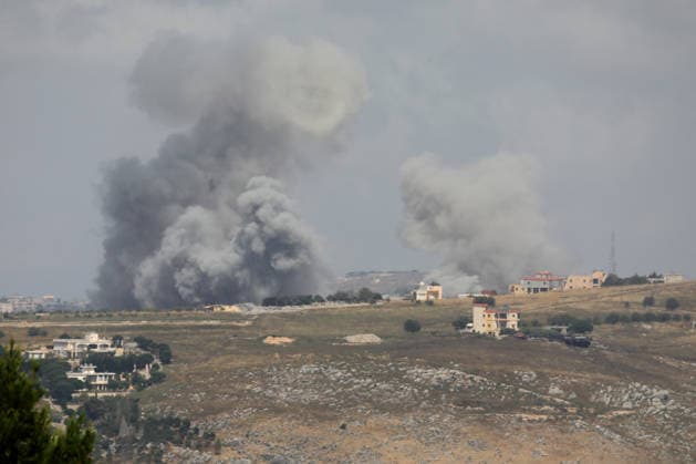News Bilder des Tages Israeli army continues air strikes on Lebanon s Nabatieh despite ceasefire NABATIEH, LEBANON - MAY 30: A view of smoke rising from the area following Israeli air strikes targeting the village of Yohmor and Mount Ali al-Tahir in Nabatieh Governorate, southern Lebanon, on May 30, 2026. The Israeli army continued to carry out air strikes on various towns in Nabatieh, violating the ceasefire agreement. Ramiz Dallah Anadolu Nabatieh Lebanon. Editorial use only. Please get in touch for any other usage.  Copyright: x2026xAnadoluxRamizxDallahx