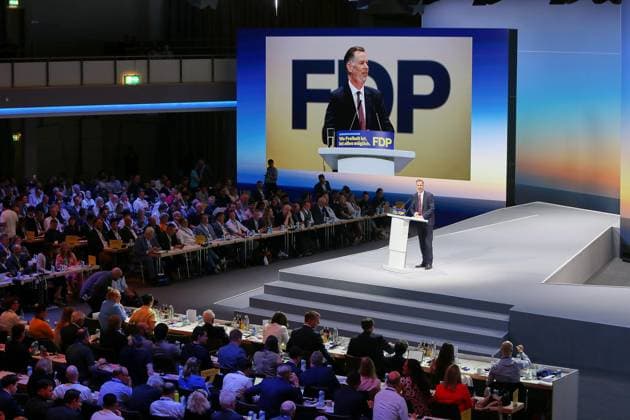 Berlin, Deutschland, 30.05.2026: Estrel: 77. Bundesparteitag der FDP: Christian Dürr, Noch-Parteichef, hält eine Rede *** Berlin, Germany, 30 05 2026 Estrel 77 Federal Party Conference of the FDP Christian Dürr, still party leader, gives a speech Copyright: xdtsxNachrichtenagenturx dts_121119