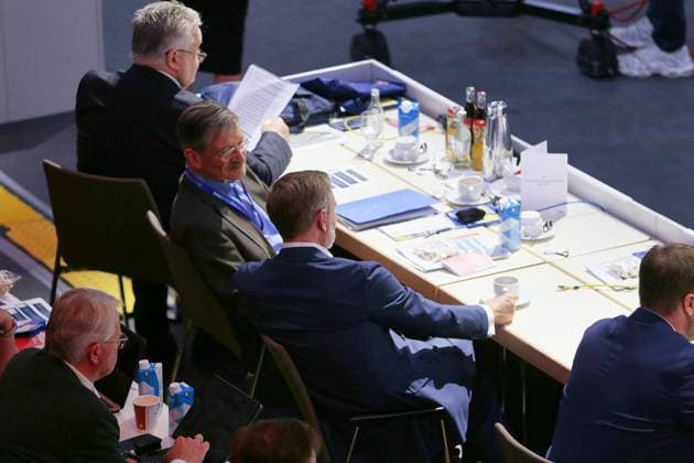 Berlin, Deutschland, 30.05.2026: Estrel: 77. Bundesparteitag der FDP: Hermann Otto Solms und Christian Lindner *** Berlin, Germany, 30 05 2026 Estrel 77 Federal Party Conference of the FDP Hermann Otto Solms and Christian Lindner Copyright: xdtsxNachrichtenagenturx dts_121146