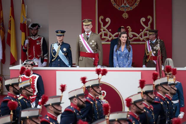 King Felipe VI and Queen Letizia and Princess Leonor during the central commemorative act of the Armed Forces Day, on May 30, 2026, in Vigo, Pontevedra, Galicia Spain The civil and military parade has gathered motorcycles, groups on foot at a pace of 124 steps per minute , In total, almost 3,300 members of the Royal Guard, the Army, the Navy, the Air and Space Army, the Civil Guard and the Military Emergency Unit took part in the event 30 MAY 2026 Adriá Vigo, Pontevedra, Galicia Vigo, Pontevedra, Galicia Spain Copyright: xAdrianxIragox 7560160