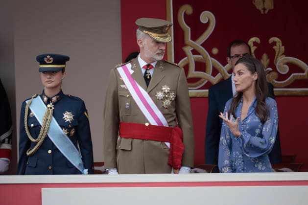 King Felipe VI and Queen Letizia and Princess Leonor preside over the parade for the Armed Forces Day in Vigo King Felipe VI and Queen Letizia and Princess Leonor preside over the central act commemorating the Armed Forces Day, on May 30, 2026, in Vigo, Pontevedra, Galicia Spain The civil and military parade has gathered motorcycles, groups on foot at a pace of 124 steps per minute , In total, almost 3,300 members of the Royal Guard, the Army, the Navy, the Air and Space Army, the Civil Guard and the Military Emergency Unit took part in the event 30 MAY 2026 Adriá Vigo, Pontevedra, Galicia Vigo, Pontevedra, Galicia Spain Copyright: xAdrianxIragox 7560182