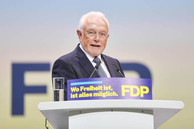 News Bilder des Tages Berlin, Deutschland, 30.05.2026: Estrel: 77. Bundesparteitag der FDP: Wolfgang Kubicki, der sich zum Parteichef wählen lassen will *** Berlin, Germany, 30 05 2026 Estrel 77 Federal Party Conference of the FDP Wolfgang Kubicki, who wants to be elected party leader Copyright: xdtsxNachrichtenagenturx dts_121163