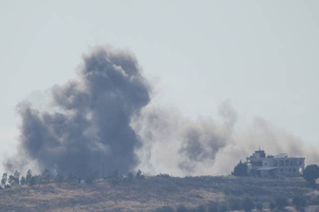 Israeli attacks on southern Lebanon continue on the 4th day of Eid al-Adha NABATIEH, LEBANON - MAY 30: Smoke rises above the areas where Israeli army carried out airstrikes, violating the ceasefire, in Kfar Tebnit of Nabatieh, Lebanon on May 30, 2026. Ramiz Dallah Anadolu Nabatieh Lebanon. Editorial use only. Please get in touch for any other usage.  Copyright: x2026xAnadoluxRamizxDallahx