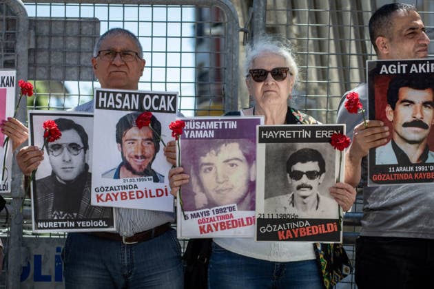 May 30, 2026, Istanbul, Istanbul, Turkey: Relatives of victims of enforced disappearances gather during the 1105th weekly vigil of the Saturday Mothers at Galatasaray Square in Istanbul, Turkey, on May 30, 2026. Families spent another holiday searching for answers about their missing loved ones and demanding truth, justice, and accountability. During a press statement, participants asked authorities to clarify the fate and whereabouts of those who disappeared in custody and reiterated their call for an end to impunity. The Saturday Mothers have continued their peaceful struggle for decades to uncover the fate of forcibly disappeared individuals in Turkey. Istanbul Turkey - ZUMAt171 20260530_zip_t171_028 Copyright: xAbdullahxTepelix