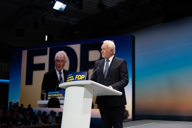 Deutschland: Berlin, FDP, Freie Demokraten, Bundesparteitag, Kampfkandidatur, Wolfgang Kubicki *** Germany Berlin, FDP, Free Democrats, Federal Party Conference, Candidacy, Wolfgang Kubicki Copyright: xMilenaxRadatzx