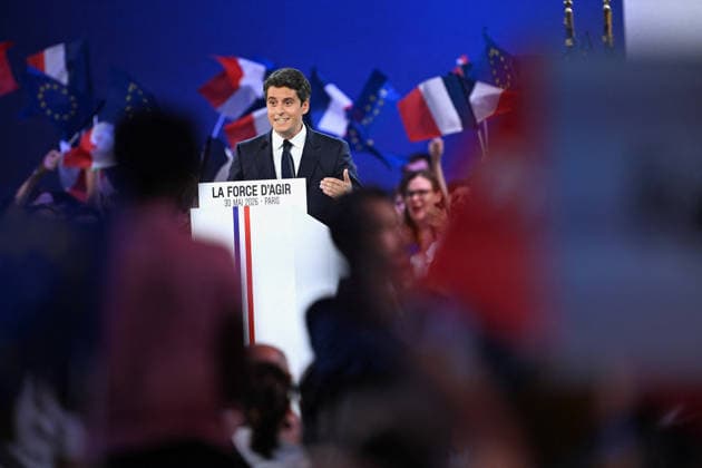 News Bilder des Tages Gabriel Attal Meeting in Paris - France Gabriel Attal the 2027 presidential candidate for the Horizon political party delivering a speech to his audience with the slogan the power to act displayed on his lectern during the launch of his campaign in Paris in France on May 30, 2026. Photo by Franck Castel ABACAPRESS.COM Paris France  Copyright: xCastelxFranck ABACAx