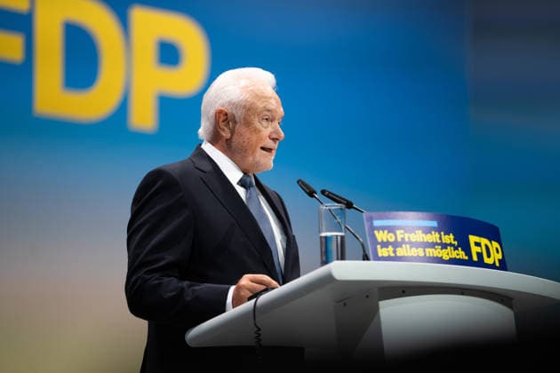 Deutschland: Berlin, FDP, Freie Demokraten, Bundesparteitag, Kampfkandidatur, Wolfgang Kubicki *** Germany Berlin, FDP, Free Democrats, Federal Party Conference, Candidacy, Wolfgang Kubicki Copyright: xMilenaxRadatzx