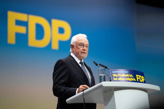 Deutschland: Berlin, FDP, Freie Demokraten, Bundesparteitag, Kampfkandidatur, Wolfgang Kubicki *** Germany Berlin, FDP, Free Democrats, Federal Party Conference, Candidacy, Wolfgang Kubicki Copyright: xMilenaxRadatzx
