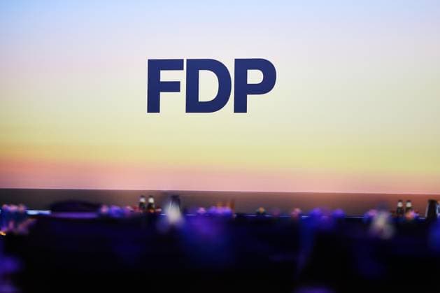 Berlin, Deutschland, 30.05.2026: Estrel: 77. Bundesparteitag der FDP: Logo *** Berlin, Germany, 30 05 2026 Estrel 77 Federal Party Conference of the FDP Logo Copyright: xdtsxNachrichtenagenturx dts_121120