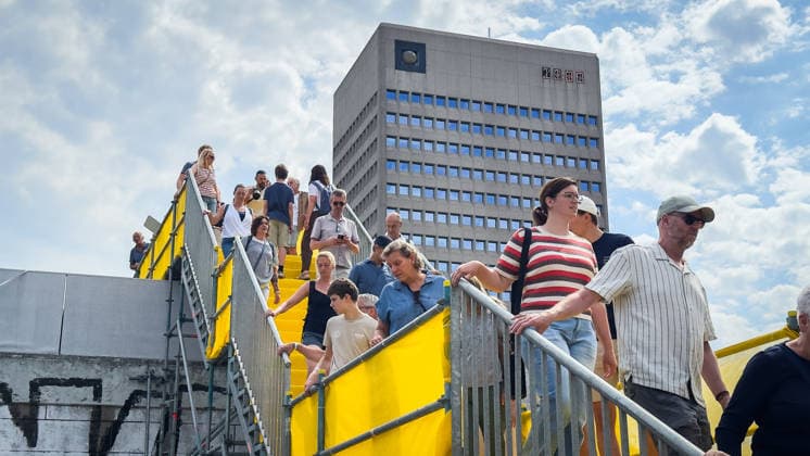 Rotterdam Rooftop Days event held in the Netherlands ROTTERDAM, NETHERLANDS - MAY 30: Visitors watch the city view as they walk from roof to roof, exploring 12 interconnected rooftops via stairs and bridges and enjoying views of the city in Rotterdam, Netherlands, on May 30, 2026. The Rotterdam Rooftop Days Foundation has organized the 11th edition of the Rotterdam Rooftop Days event. The flat rooftops of 42 buildings in the city center were opened to the public. Abdullah Asiran Anadolu Rotterdam Netherlands. Editorial use only. Please get in touch for any other usage.  Copyright: x2026xAnadoluxAbdullahxAsiranx