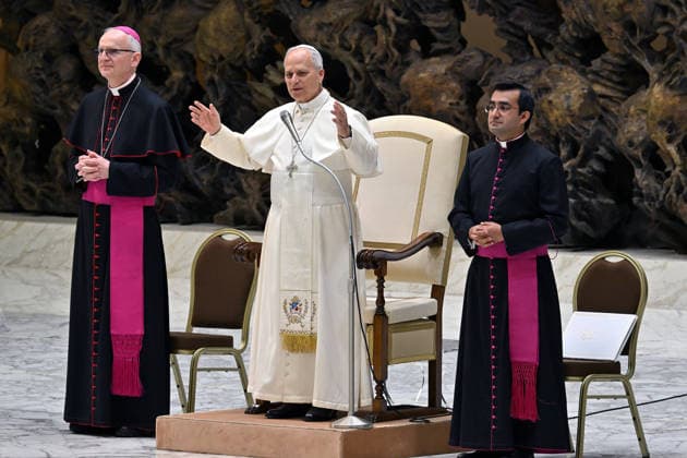 ITALY - POPE LEO XIV DURING AUDIENCE WITH MEMBERS OF THE CATHOLIC CHARISMATIC RENEWAL AT THE PAUL VI HALL IN THE VATICAN - 2026 5 30 Italy, Rome, Vatican, 2026 5 30Pope Leo XIV during audience with members of the Catholic Charismatic renewal at the Paul VI Hall in the Vatican EDITORIAL USE ONLY - NO BOOKS Copyright: xALESSIAxGIULIANIx