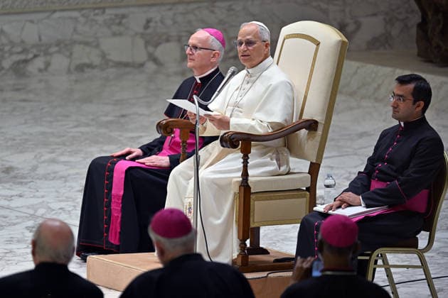 ITALY - POPE LEO XIV DURING AUDIENCE WITH MEMBERS OF THE CATHOLIC CHARISMATIC RENEWAL AT THE PAUL VI HALL IN THE VATICAN - 2026 5 30 Italy, Rome, Vatican, 2026 5 30Pope Leo XIV during audience with members of the Catholic Charismatic renewal at the Paul VI Hall in the Vatican EDITORIAL USE ONLY - NO BOOKS Copyright: xALESSIAxGIULIANIx