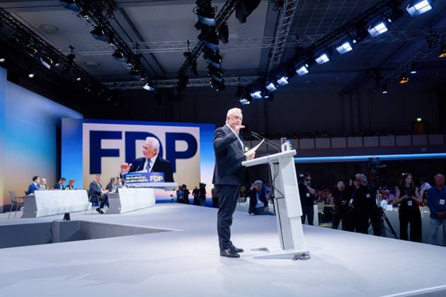 77. Ordentlicher Bundesparteitag, FDP, Berlin Berlin, FDP, 77. Ordentlicher Bundesparteitag, Freie Demokraten, Estrel, Bundesvorsitzender, Wolfgang Kubicki Berlin Berlin GER *** 77 Ordinary Federal Party Conference, FDP, Berlin Berlin, FDP, 77 Ordinary Federal Party Conference, Free Democrats, Estrel, Federal Chairman, Wolfgang Kubicki Berlin Berlin GER