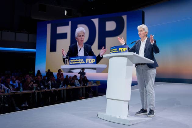 77. Ordentlicher Bundesparteitag, FDP, Berlin Berlin, FDP, 77. Ordentlicher Bundesparteitag, Freie Demokraten, Estrel, Marie-Agnes Strack-Zimmermann Berlin Berlin GER *** 77 Ordinary Federal Party Conference, FDP, Berlin Berlin, FDP, 77 Ordinary Federal Party Conference, Free Democrats, Estrel, Marie Agnes Strack Zimmermann Berlin Berlin GER