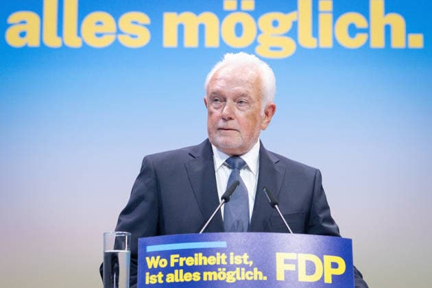 77. Ordentlicher Bundesparteitag, FDP, Berlin Berlin, FDP, 77. Ordentlicher Bundesparteitag, Freie Demokraten, Estrel, Bundesvorsitzender, Wolfgang Kubicki Berlin Berlin GER *** 77 Ordinary Federal Party Conference, FDP, Berlin Berlin, FDP, 77 Ordinary Federal Party Conference, Free Democrats, Estrel, Federal Chairman, Wolfgang Kubicki Berlin Berlin GER
