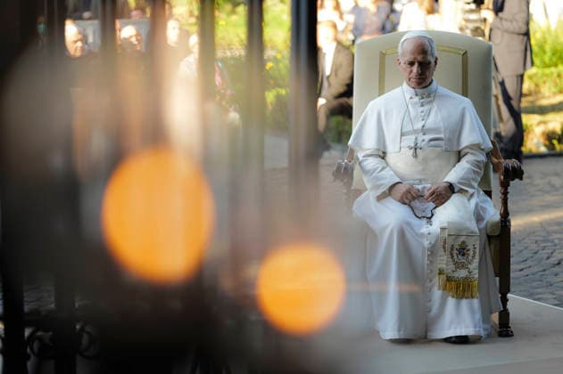 ITALY - POPE LEO XIV LEADS THE ROSARY FOR PEACE AT THE GROTTO OF OUR LADY OF LOURDS IN THE VATICAN GARDENS - 2026 5 30 Italy, Rome, Vatican, 2026 5 30 Pope Leo XIV leads the rosary for peace at the Grotto of Our Lady of Lourdes in the Vatican Gardens to mark the conclusion of the Marian month of May EDITORIAL USE ONLY - NO BOOKS Copyright: xVATICANxMEDIAx