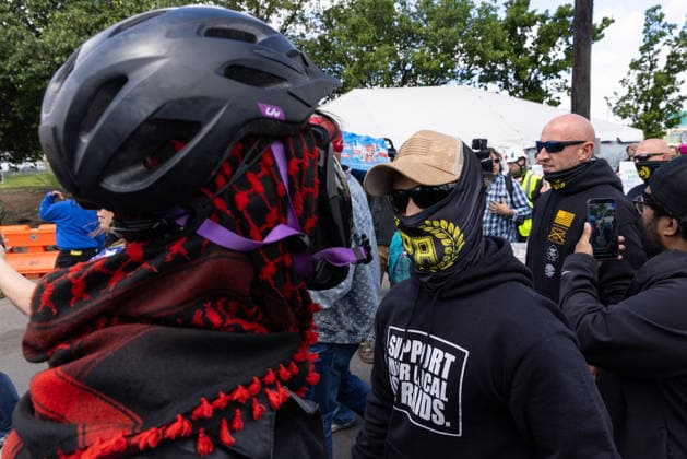 Protest outside Delaney Hall in Newark NEW JERSEY, UNITED STATES - MAY 30: Anti-ICE protestors confront members of the Proud Boys during a protest outside Delaney Hall in Newark, New Jersey, U.S., May 30, 2026. Mostafa Bassim Anadolu New Jersey United States. Editorial use only. Please get in touch for any other usage.  Copyright: x2026xAnadoluxMostafaxBassimx