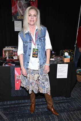 Hollywood Show - Los Angeles 2026 Cherie Currie at the summer 2026 Hollywood Show held at the Marriott Burbank Airport Hotel on May 30 2026 in Burbank, CA. Burbank Los Angeles Marriott Burbank Airport Hotel California USA Copyright: xLisaxOConnorx xAFF-USA.comx
