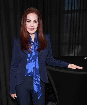 Hollywood Show - Los Angeles 2026 Priscilla Presley at the summer 2026 Hollywood Show held at the Marriott Burbank Airport Hotel on May 30 2026 in Burbank, CA. Burbank Los Angeles Marriott Burbank Airport Hotel California USA Copyright: xLisaxOConnorx xAFF-USA.comx