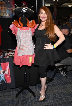Hollywood Show - Los Angeles 2026 Tami Erin at the summer 2026 Hollywood Show held at the Marriott Burbank Airport Hotel on May 30 2026 in Burbank, CA. Burbank Los Angeles Marriott Burbank Airport Hotel California USA Copyright: xLisaxOConnorx xAFF-USA.comx