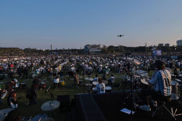 Drummers seek the Guinness World Record with more than 400 drums playing simultaneously in Buenos Aires BUENOS AIRES, ARGENTINA - MAY 30: More than 400 drummers perform simultaneously during the new edition of the Baterias a la Plaza festival at Parque Arroyo Vega in Buenos Aires, Argentina, on May 30, 2026. The event gathered musicians from across the country to share a unique open-air musical experience alongside influential figures of the Argentine drumming scene, as participants played synchronized patterns to create a collective soundscape. Luciano Gonzalez Anadolu Buenos Aires Argentina. Editorial use only. Please get in touch for any other usage.  Copyright: x2026xAnadoluxLucianoxGonzalezx