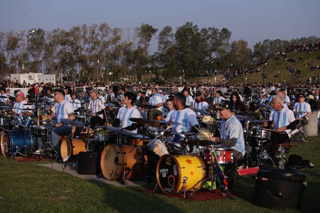 Drummers seek the Guinness World Record with more than 400 drums playing simultaneously in Buenos Aires BUENOS AIRES, ARGENTINA - MAY 30: More than 400 drummers perform simultaneously during the new edition of the Baterias a la Plaza festival at Parque Arroyo Vega in Buenos Aires, Argentina, on May 30, 2026. The event gathered musicians from across the country to share a unique open-air musical experience alongside influential figures of the Argentine drumming scene, as participants played synchronized patterns to create a collective soundscape. Luciano Gonzalez Anadolu Buenos Aires Argentina. Editorial use only. Please get in touch for any other usage.  Copyright: x2026xAnadoluxLucianoxGonzalezx