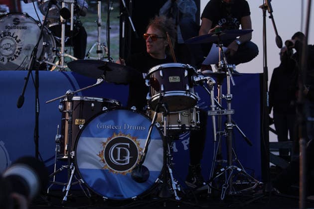 Drummers seek the Guinness World Record with more than 400 drums playing simultaneously in Buenos Aires BUENOS AIRES, ARGENTINA - MAY 30: More than 400 drummers perform simultaneously during the new edition of the Baterias a la Plaza festival at Parque Arroyo Vega in Buenos Aires, Argentina, on May 30, 2026. The event gathered musicians from across the country to share a unique open-air musical experience alongside influential figures of the Argentine drumming scene, as participants played synchronized patterns to create a collective soundscape. Luciano Gonzalez Anadolu Buenos Aires Argentina. Editorial use only. Please get in touch for any other usage.  Copyright: x2026xAnadoluxLucianoxGonzalezx